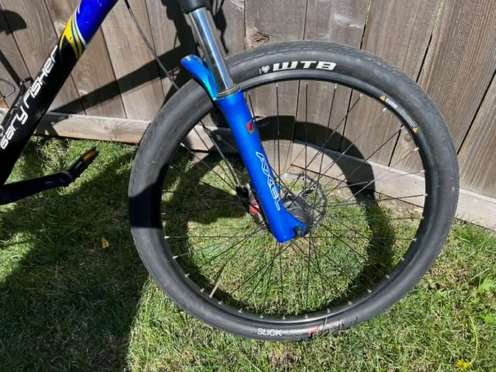 Can I Put Slick Tires on a Mountain Bike? - 